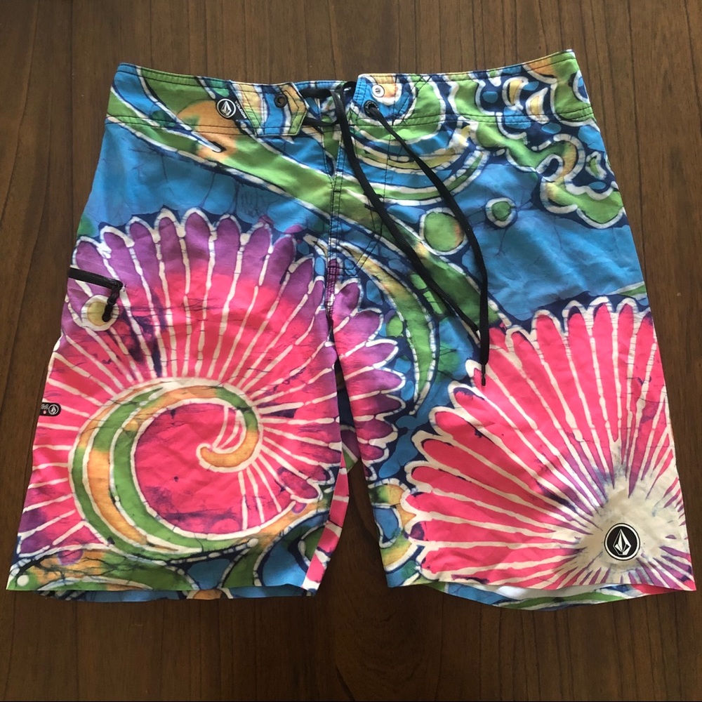 Men’s Volcom Boardshorts